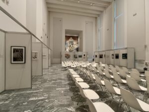 Mostra di quadri per asta benefica